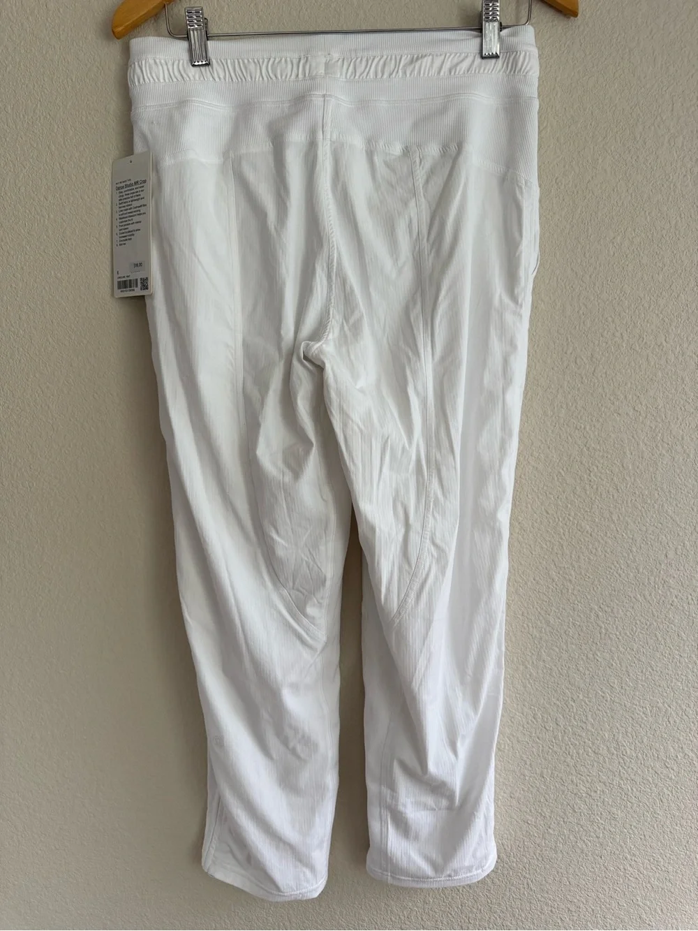 Lululemon Dance Studio Mid-Rise White Cropped Pant Size 6